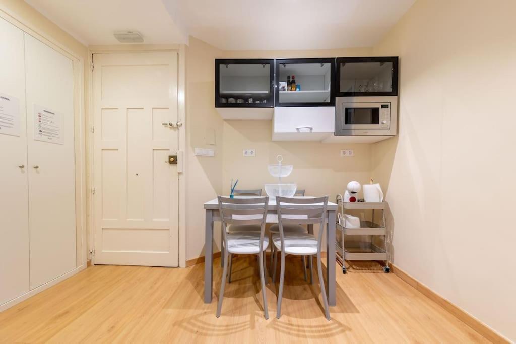 Exclusive & Cozy Apartment In The Center Of Сория Екстериор снимка