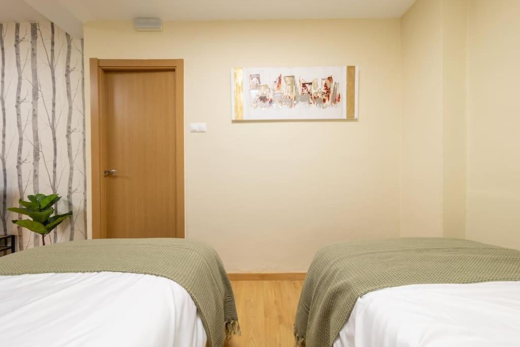 Exclusive & Cozy Apartment In The Center Of Сория Екстериор снимка